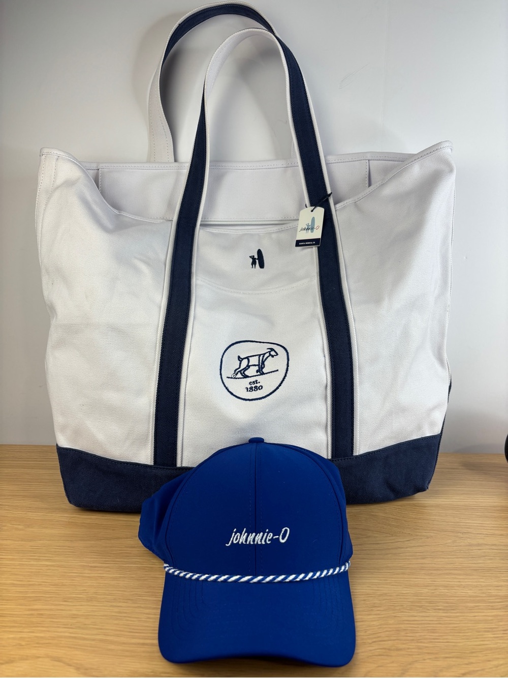 johnnie-O White and Navy Canvas XL Tote with Royal Blue Johnnie-O Cap NEW